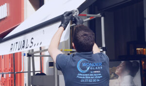 pose store sur mesure