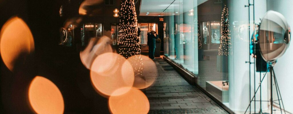 décoration-lumiere-vitrine-magasin