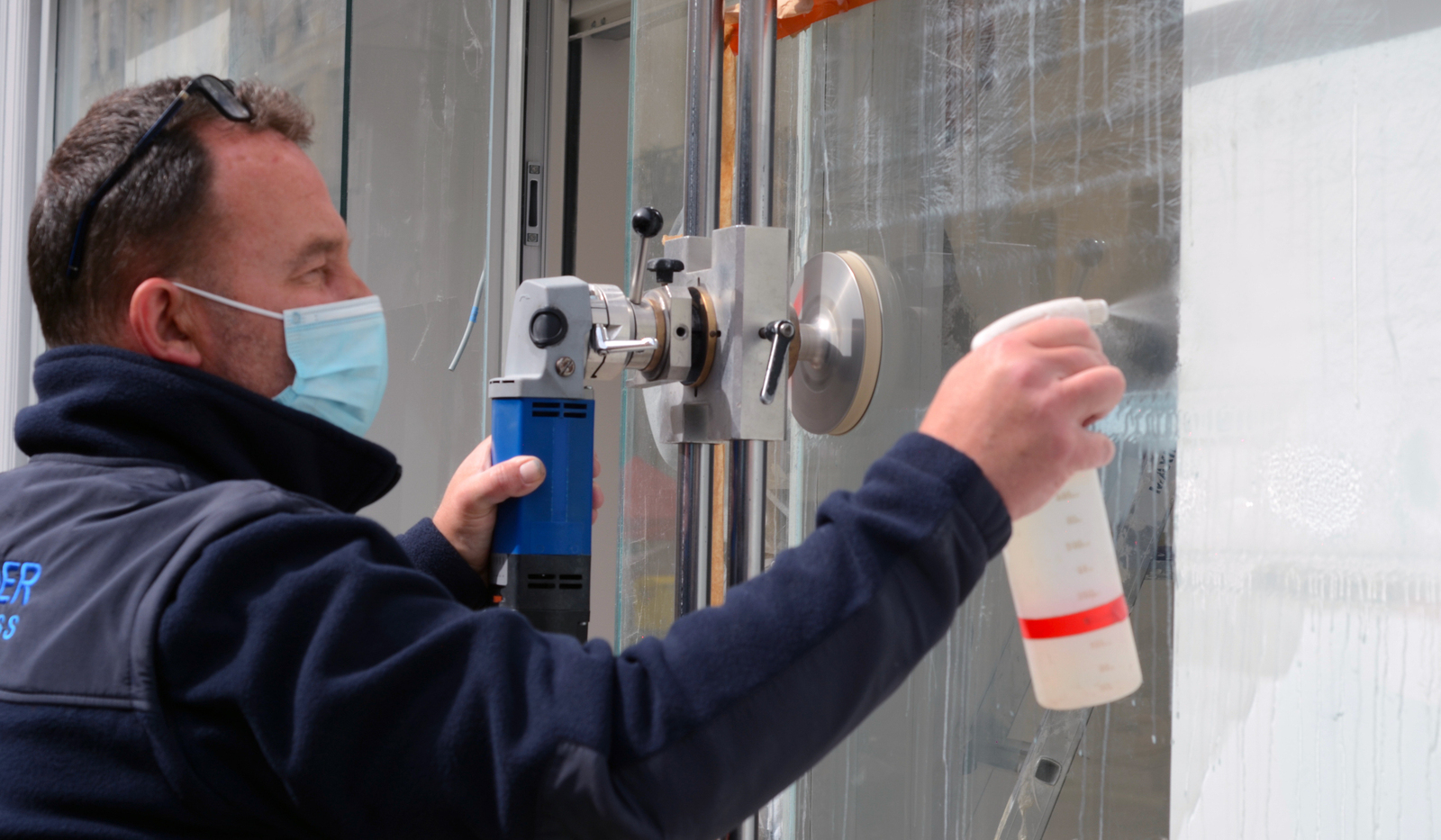 Comment effacer les rayures sur une vitre ou vitrine