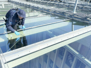 film adhesif solaire pour fenetre - saint-gobain