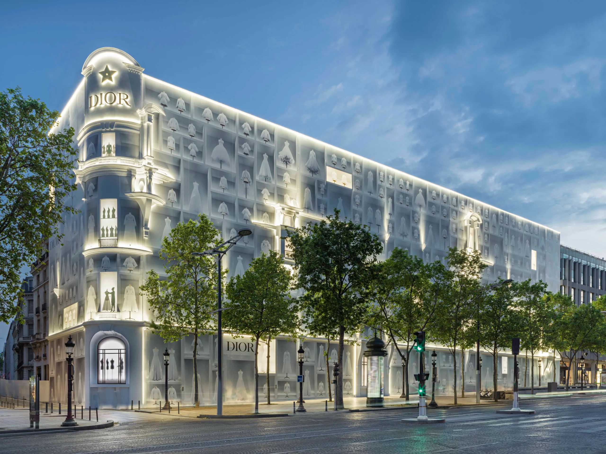 Installation de films de protection chez DIOR