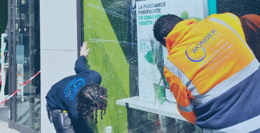 *pose du film sur la vitre