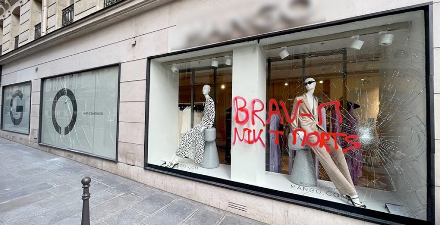 protection de vitrine de magasin